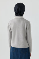 Çizgili Triko Kazak - Gri TUGBA