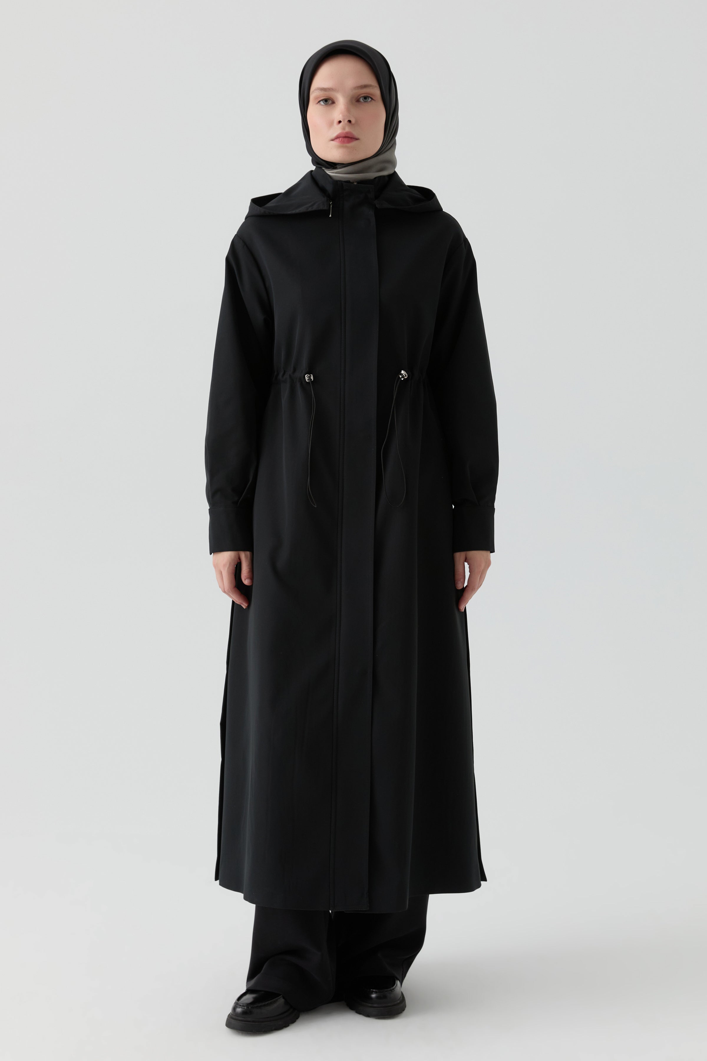 Yandan Çıtçıt Detaylı Pardesü - Siyah TUGBA