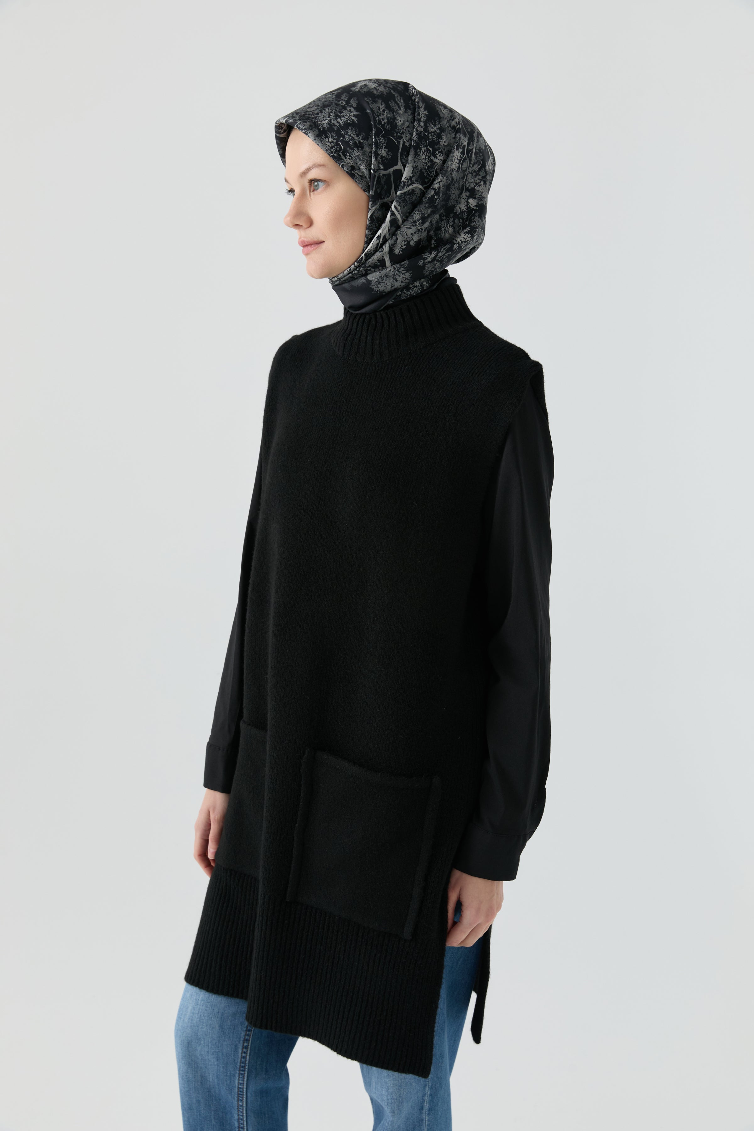 Hakim Yaka Süveter - Siyah TUGBA