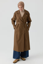 Apolet Detaylı Kruvaze Trençkot - Kahve TUGBA