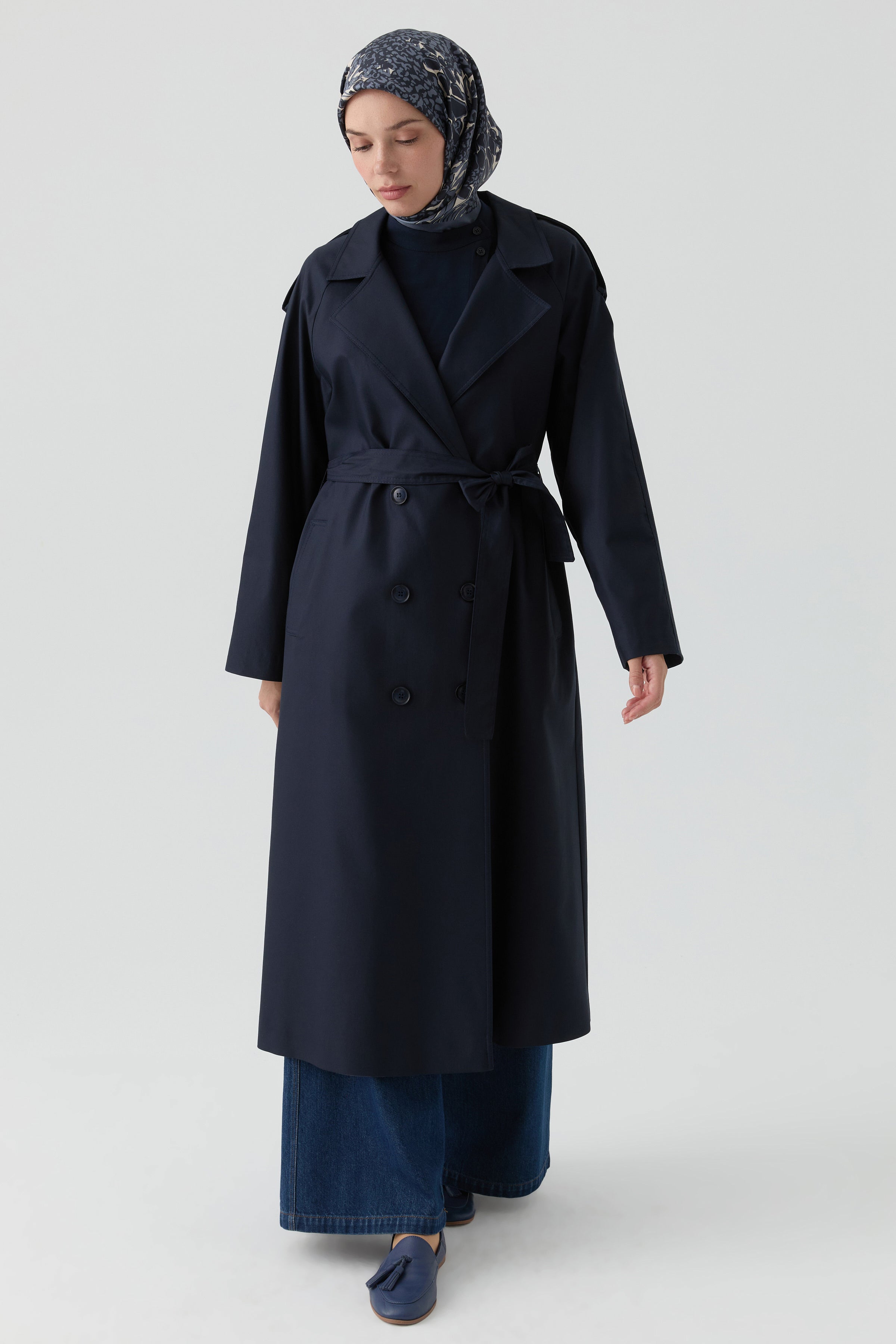 Apolet Detaylı Kruvaze Trençkot - Lacivert TUGBA