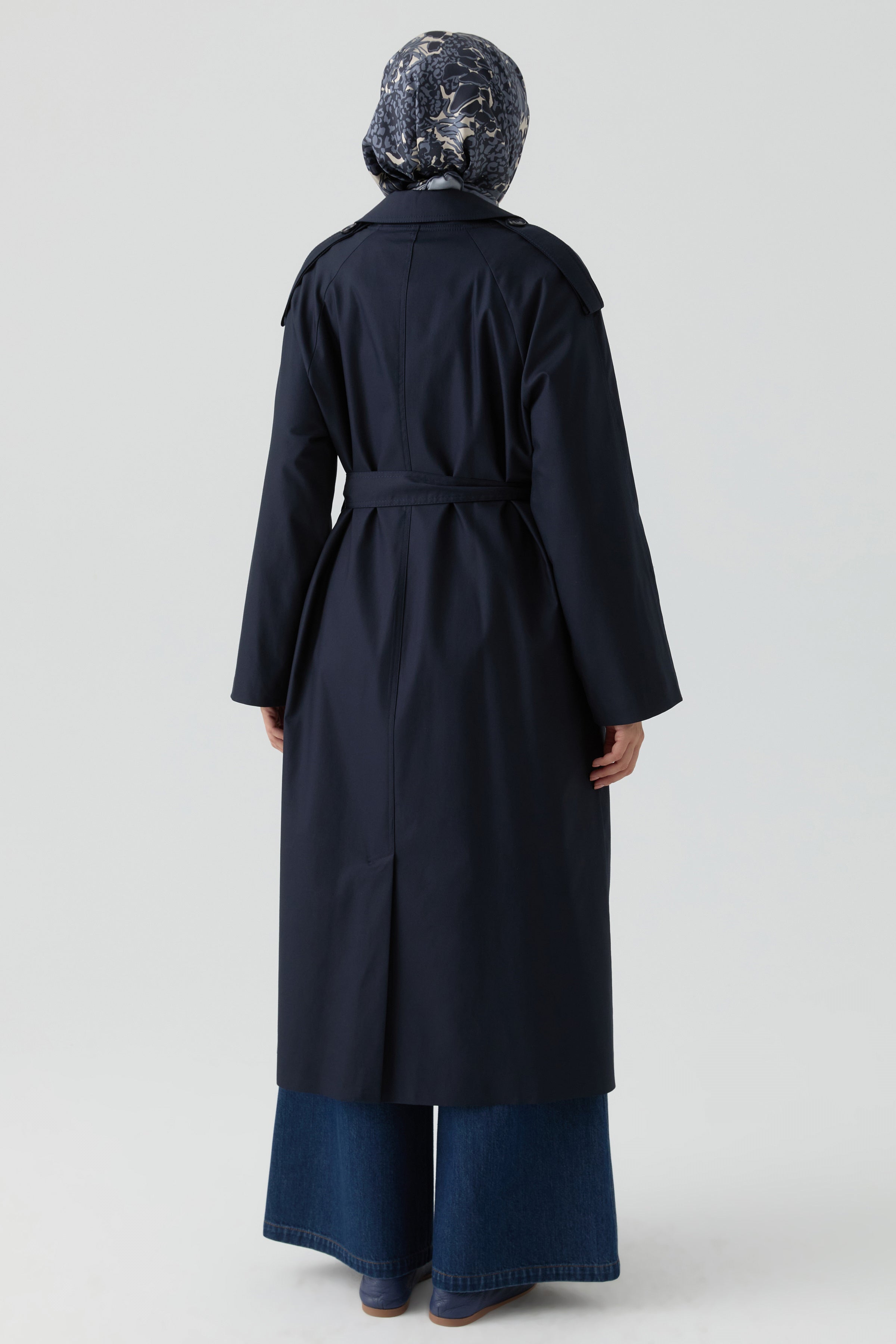 Apolet Detaylı Kruvaze Trençkot - Lacivert TUGBA