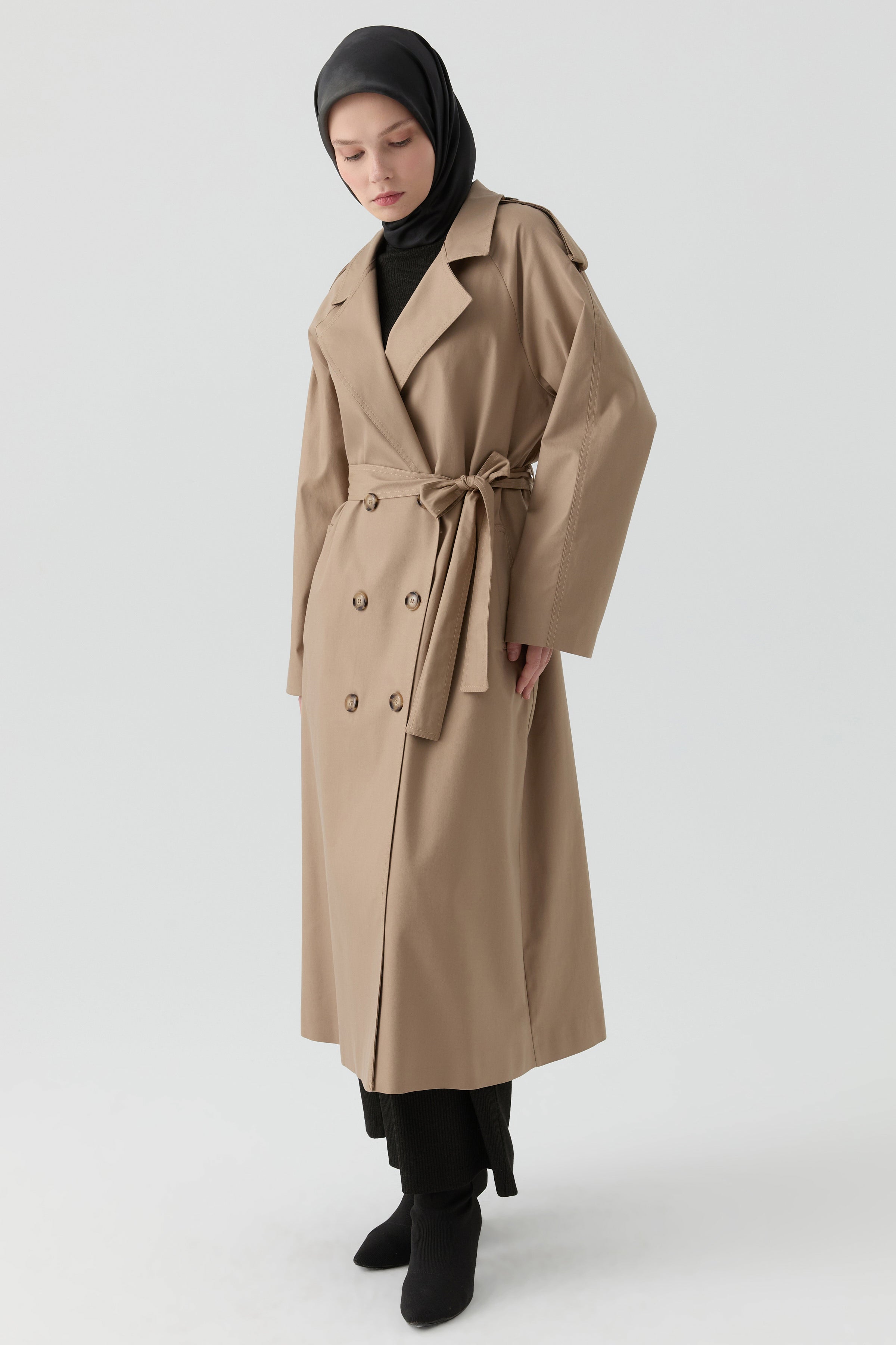 Apolet Detaylı Kruvaze Trençkot - Vizon TUGBA