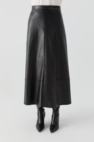 Kesik Detaylı Suni Deri Çan Etek - Siyah TUGBA