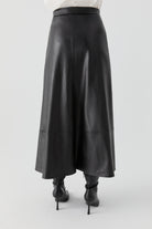 Kesik Detaylı Suni Deri Çan Etek - Siyah TUGBA