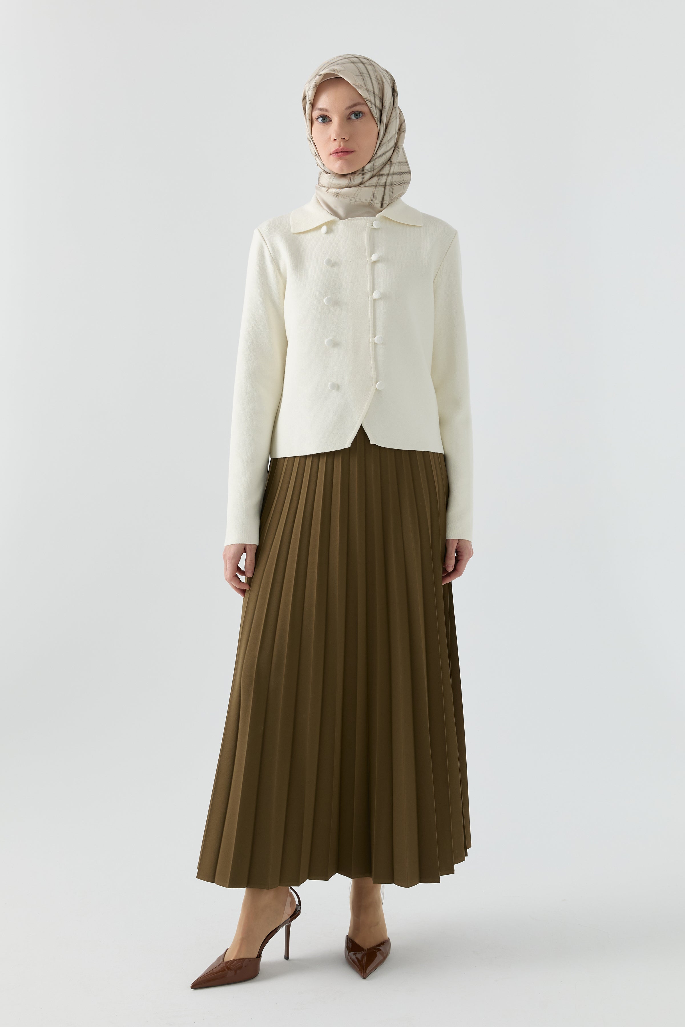 Çift Sıra Düğme Detaylı Hırka - Ekru TUGBA