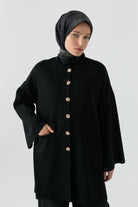 Gold Düğme Detaylı Hırka - Siyah TUGBA