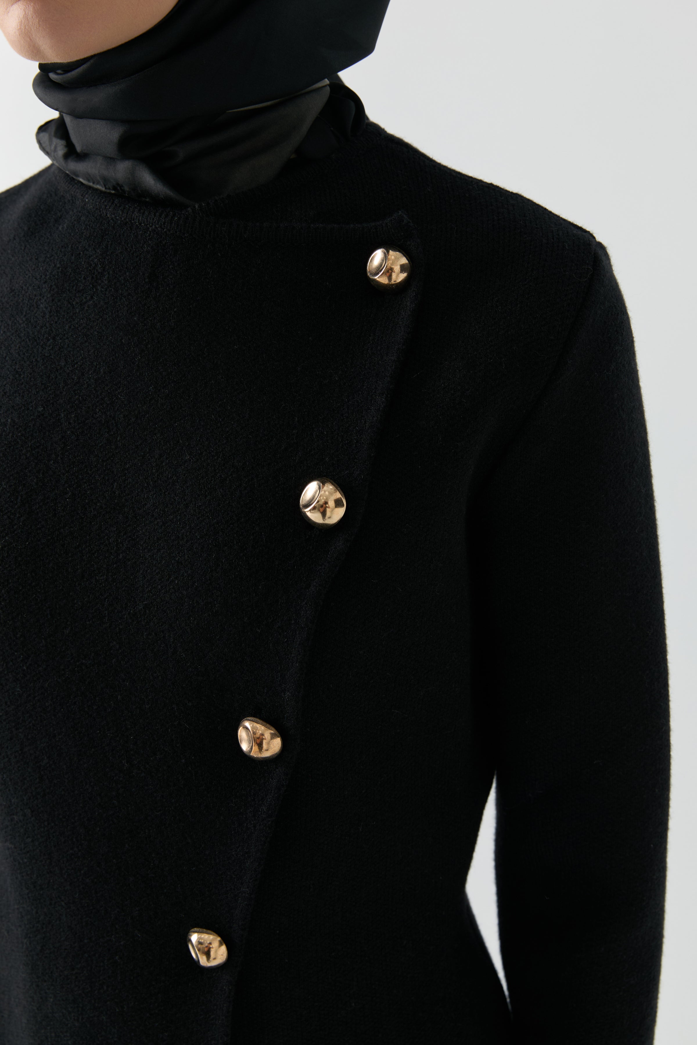 Asimetrik Hırka - Siyah TUGBA