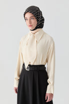 Fularlı Gömlek - Vanilya TUGBA