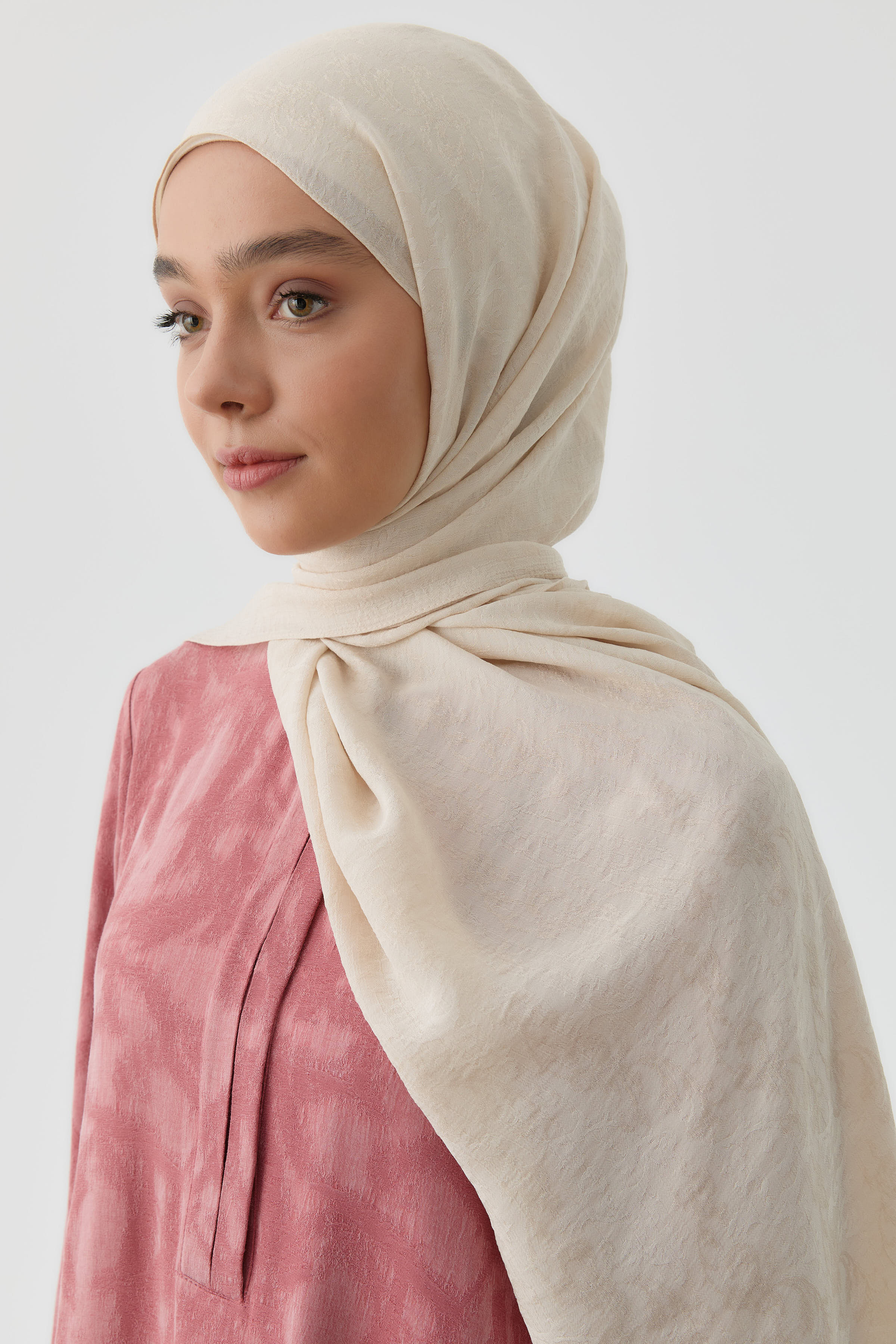 Motifli Jakar Şal - Bej TUGBA