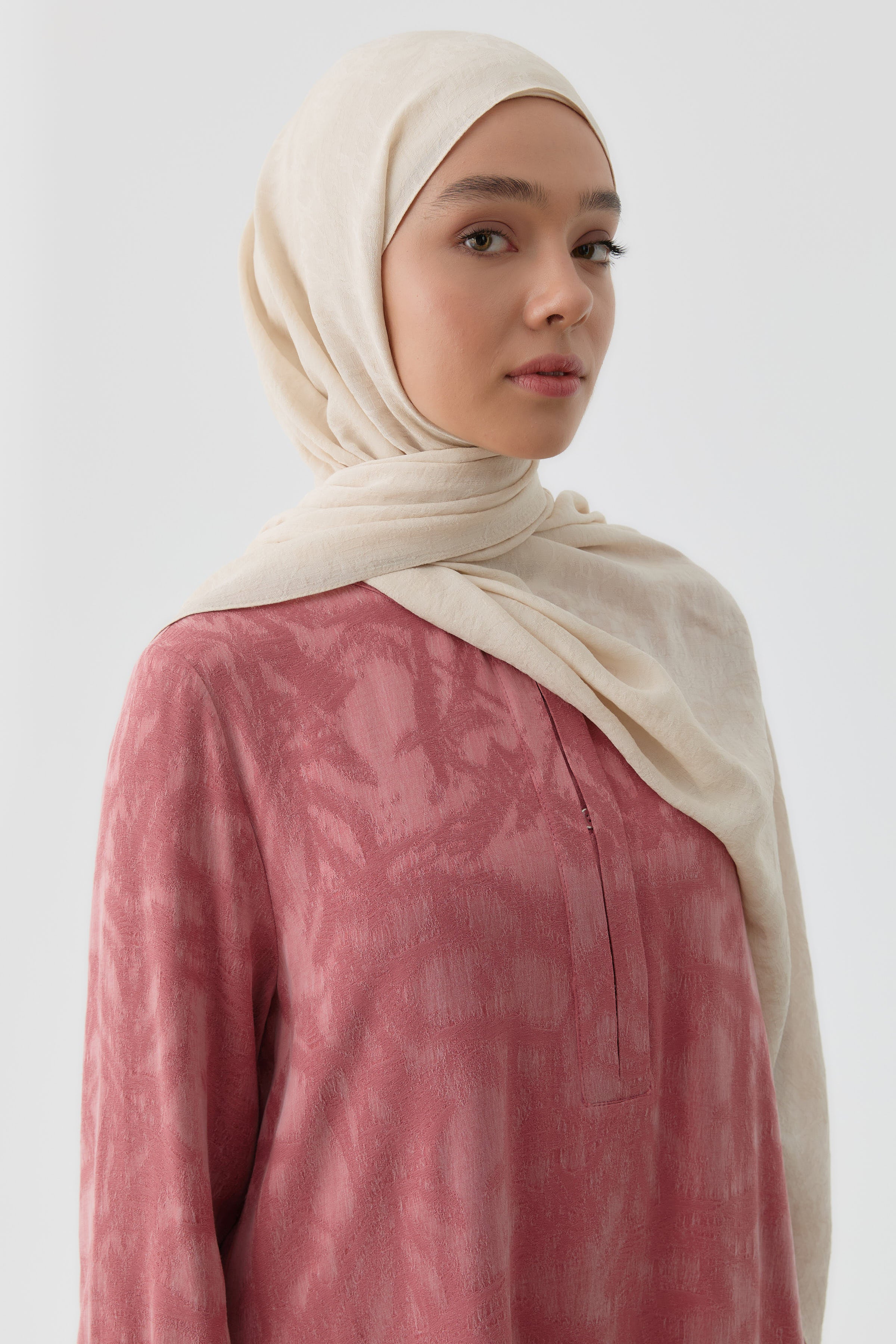 Motifli Jakar Şal - Bej TUGBA