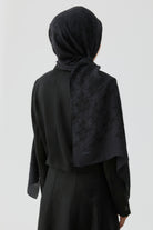 Motifli Jakar Şal - Siyah TUGBA