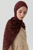 Zikzak Desenli Jakar Şal - Kahve TUGBA