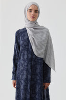 Zikzak Desenli Jakar Şal - Gümüş TUGBA