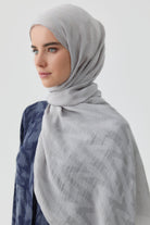 Zikzak Desenli Jakar Şal - Gümüş TUGBA