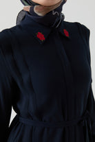 Aller Detaylı Yakası Nakışlı Tunik - Lacivert TUGBA