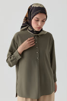 Yırtmaçlı Asimetrik Kesim Bluz - Haki TUGBA