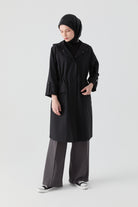 Duble Kol Bant Detaylı Kap - Siyah TUGBA