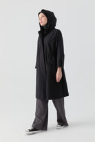 Duble Kol Bant Detaylı Kap - Siyah TUGBA