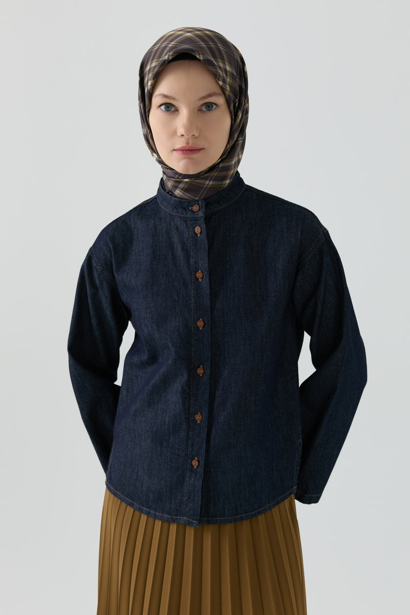 Yırtmaç Detaylı Denim Gömlek - Lacivert TUGBA