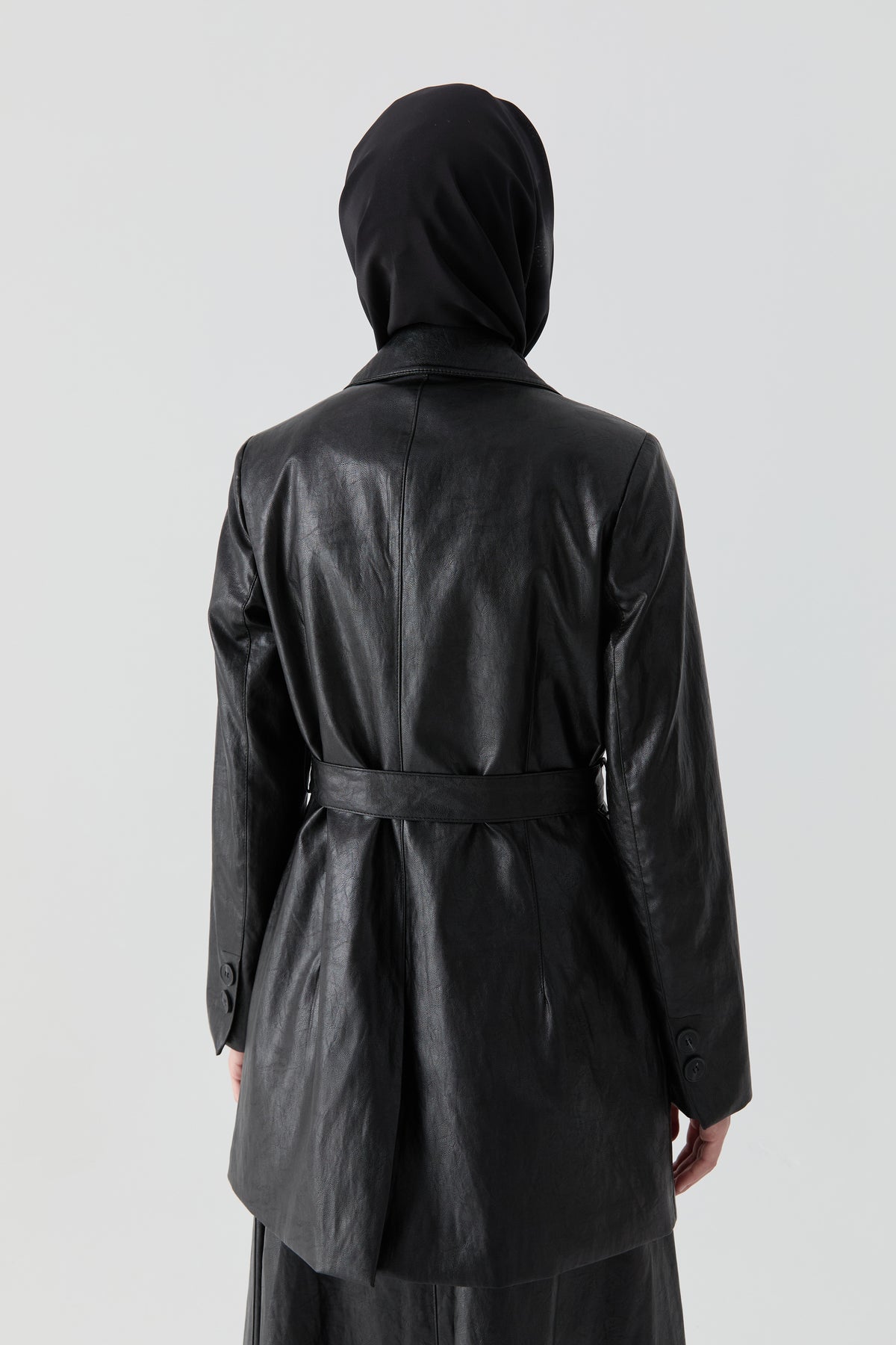 Kuşaklı Deri Ceket - Siyah TUGBA