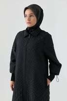 Kol Detaylı Kapitone Pardesü - Siyah TUGBA