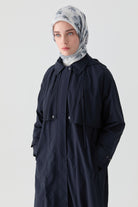 File Detaylı Yağmurluk - Lacivert TUGBA