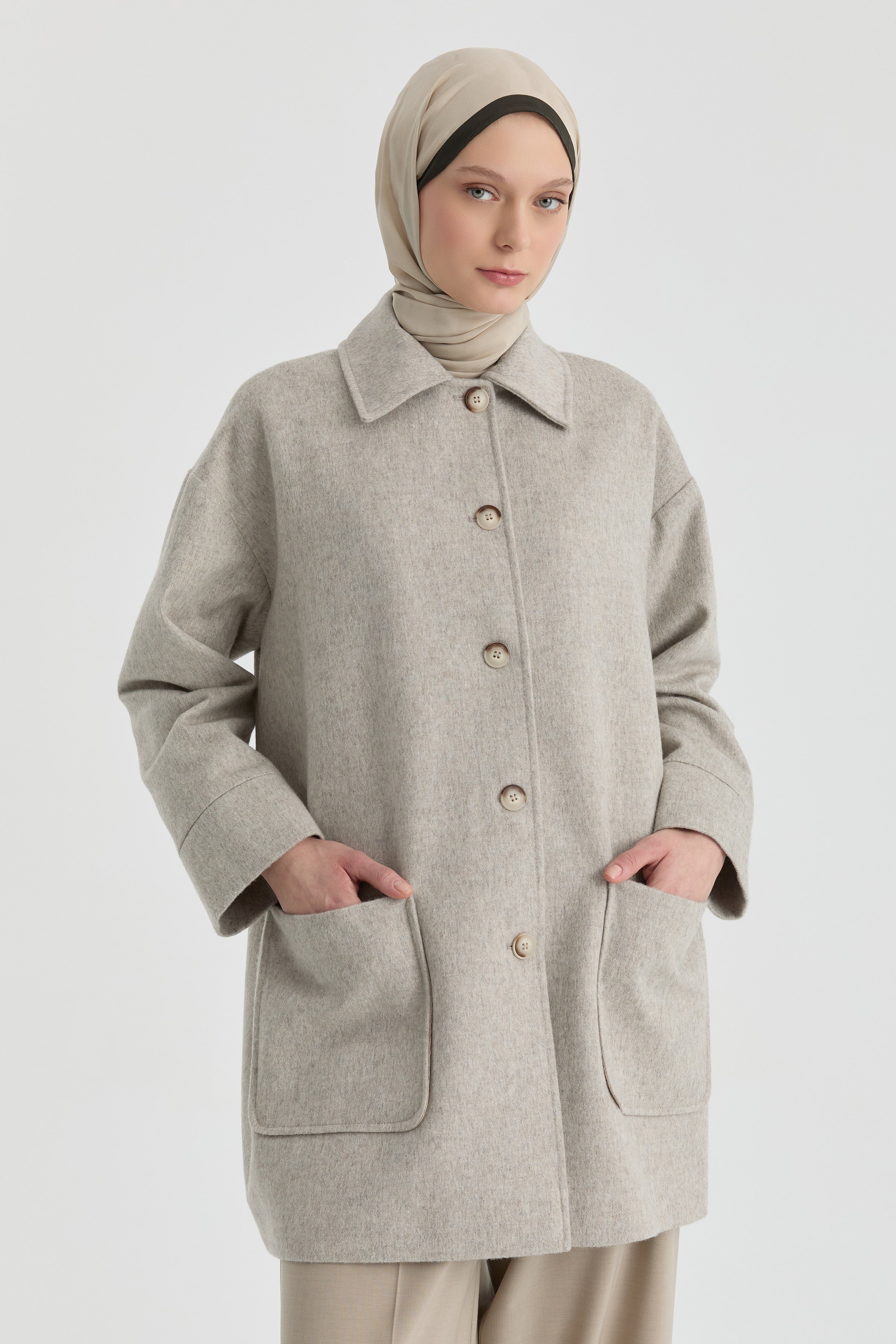 Aplike Cep Detaylı Kaban - Taş TUGBA