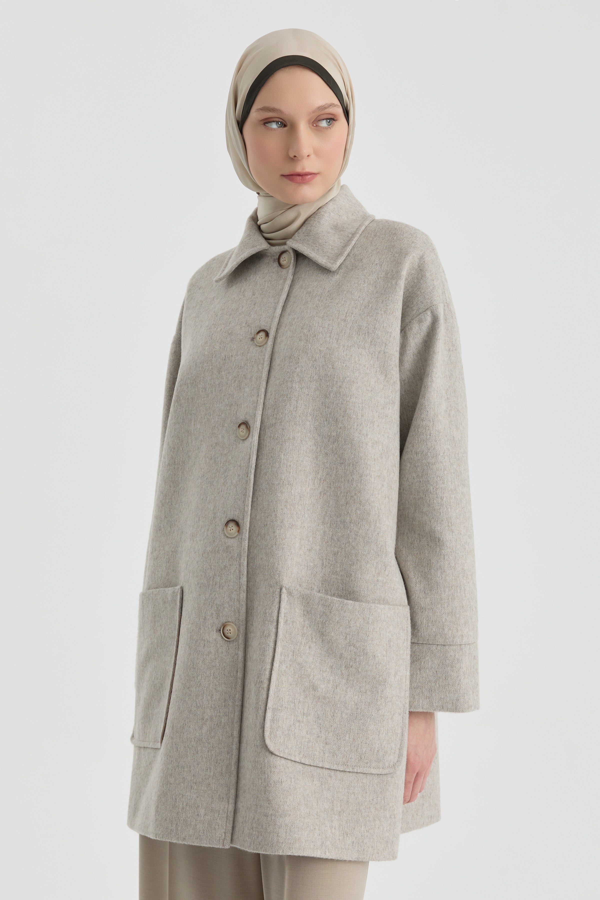 Aplike Cep Detaylı Kaban - Taş TUGBA