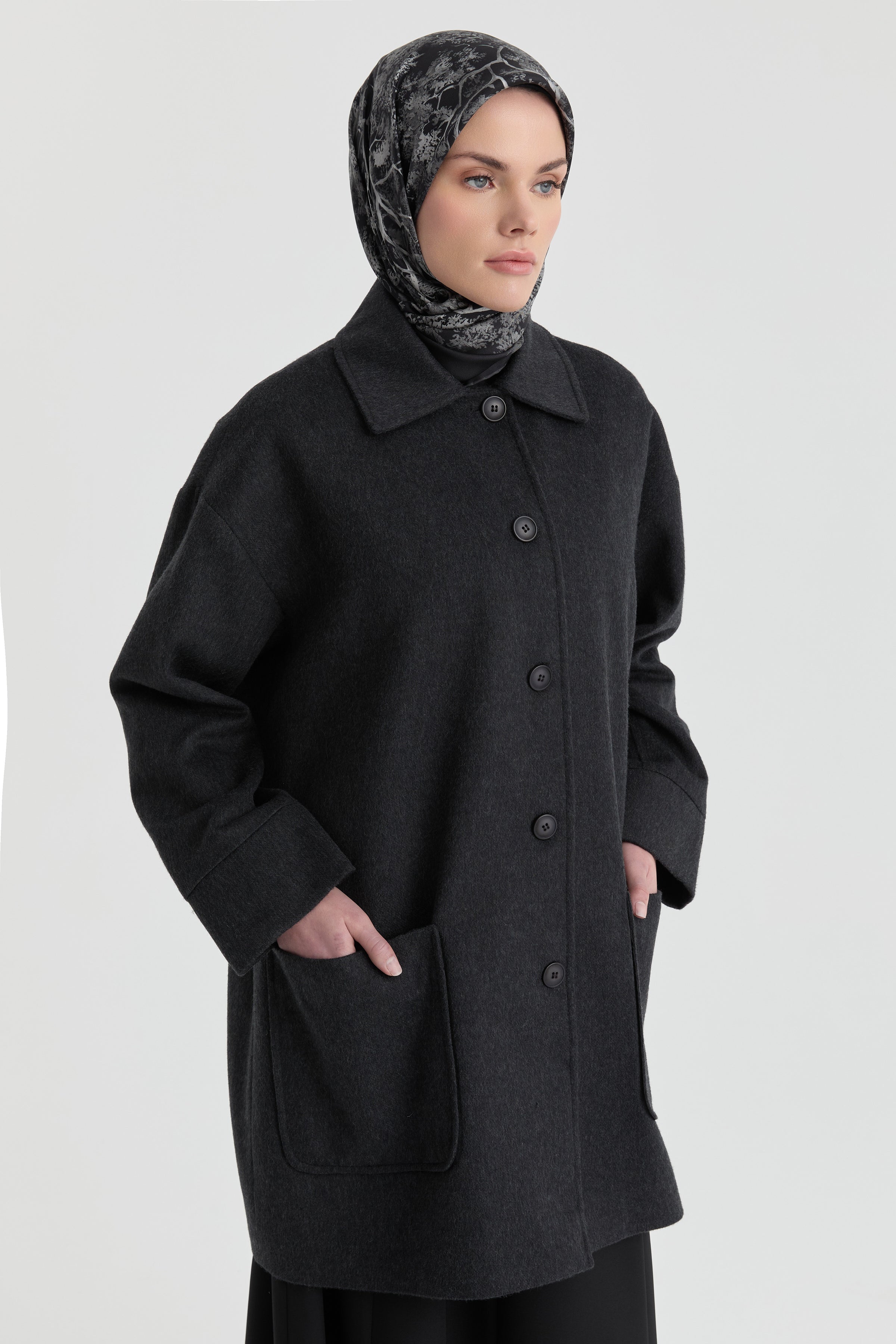 Aplike Cep Detaylı Kaban - Antrasit TUGBA