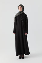 Desenli Elbise - Siyah TUGBA