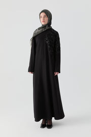 Desenli Elbise - Siyah TUGBA