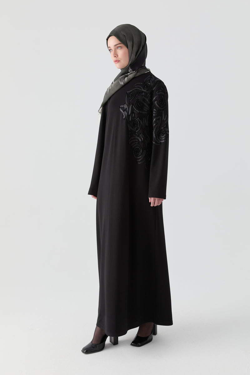 Desenli Elbise - Siyah TUGBA