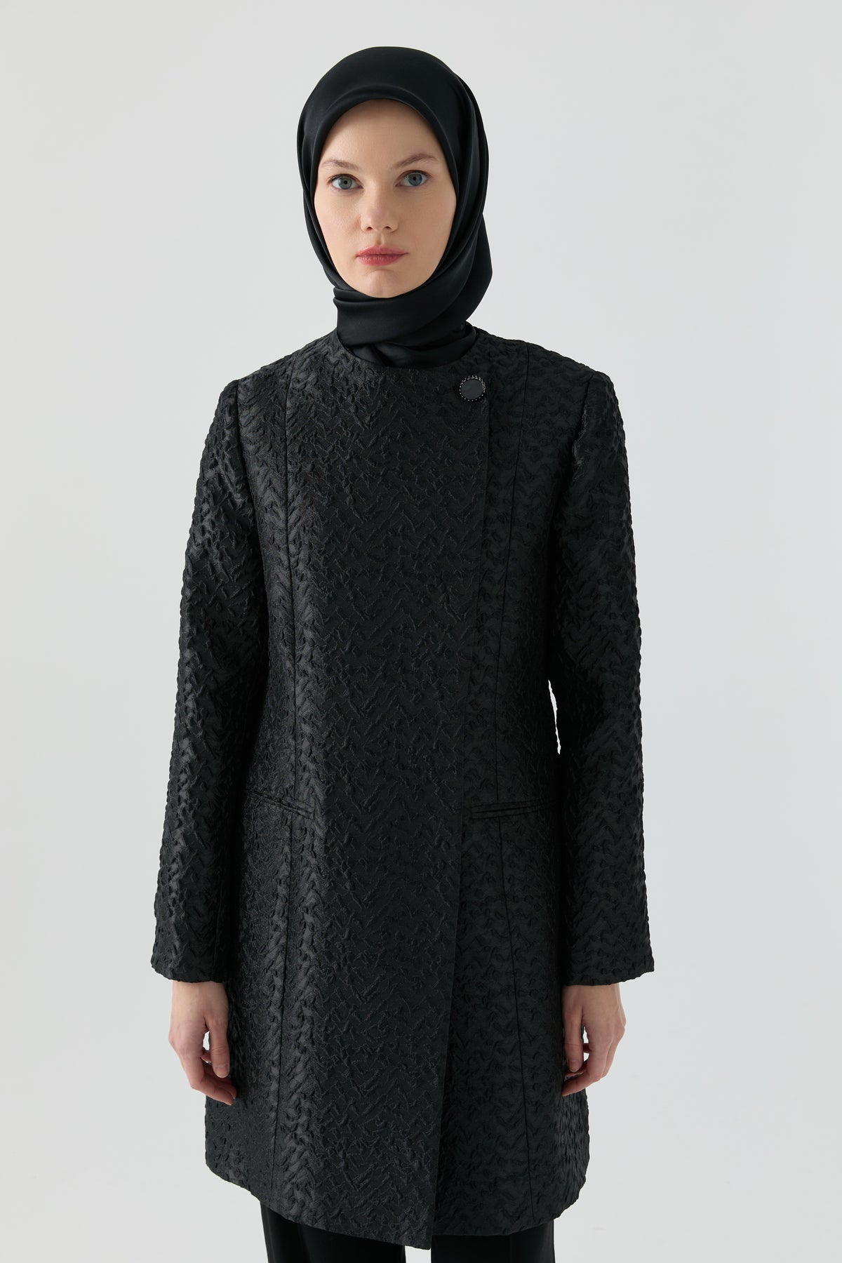 Uzun Jakar Ceket - Siyah TUGBA