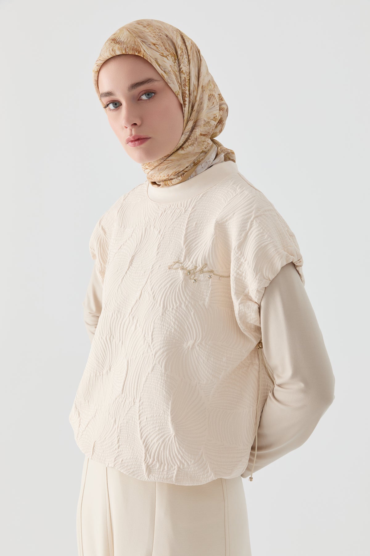 Embroidered Quilted Sweater with Elastic Detail - Ecru