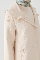 Çıtçıt Kapamalı Yırtmaçlı Kapitone Kap - Ekru TUGBA