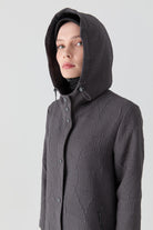 Çıtçıt Kapamalı Yırtmaçlı Kapitone Kap - Antrasit TUGBA