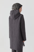 Çıtçıt Kapamalı Yırtmaçlı Kapitone Kap - Antrasit TUGBA