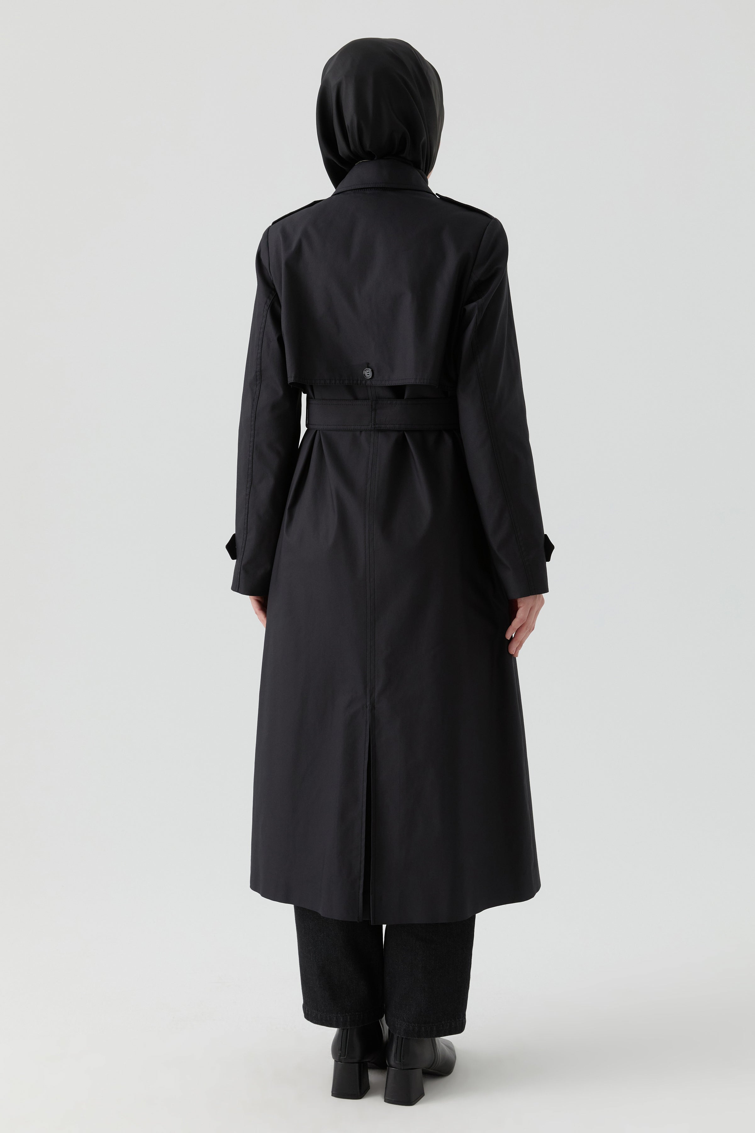 Rüzgarlık Detaylı Trençkot - Siyah TUGBA