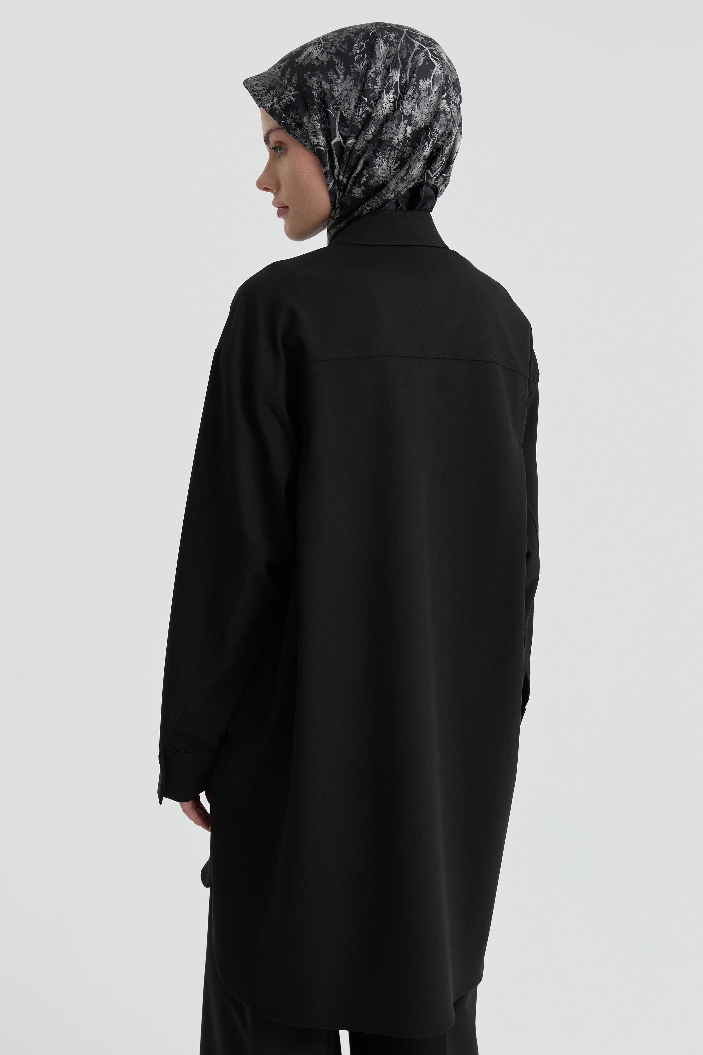 Taş İşleme Detaylı Tunik - Siyah TUGBA