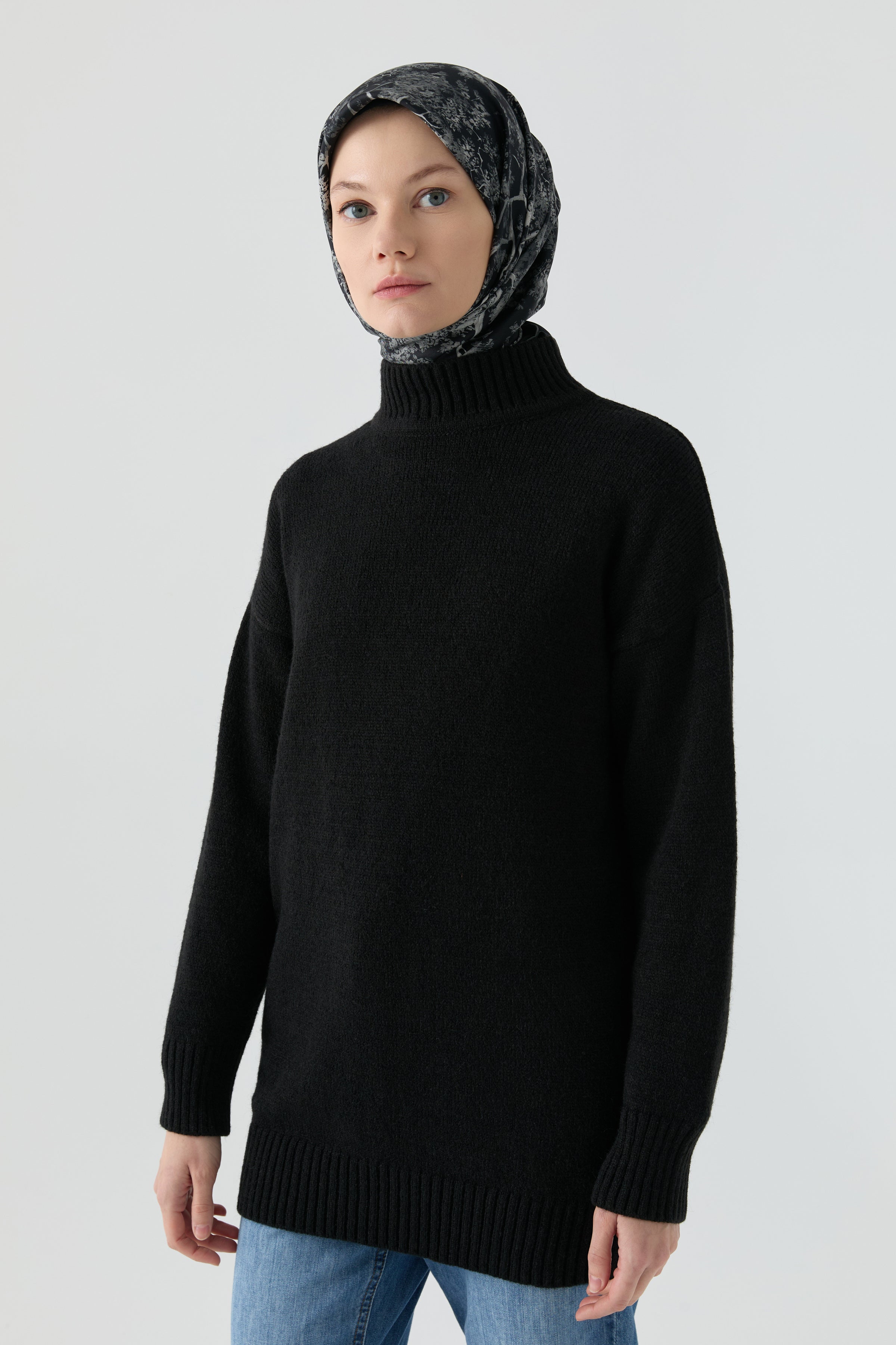 Thick Turtleneck Sweater – TUĞBA