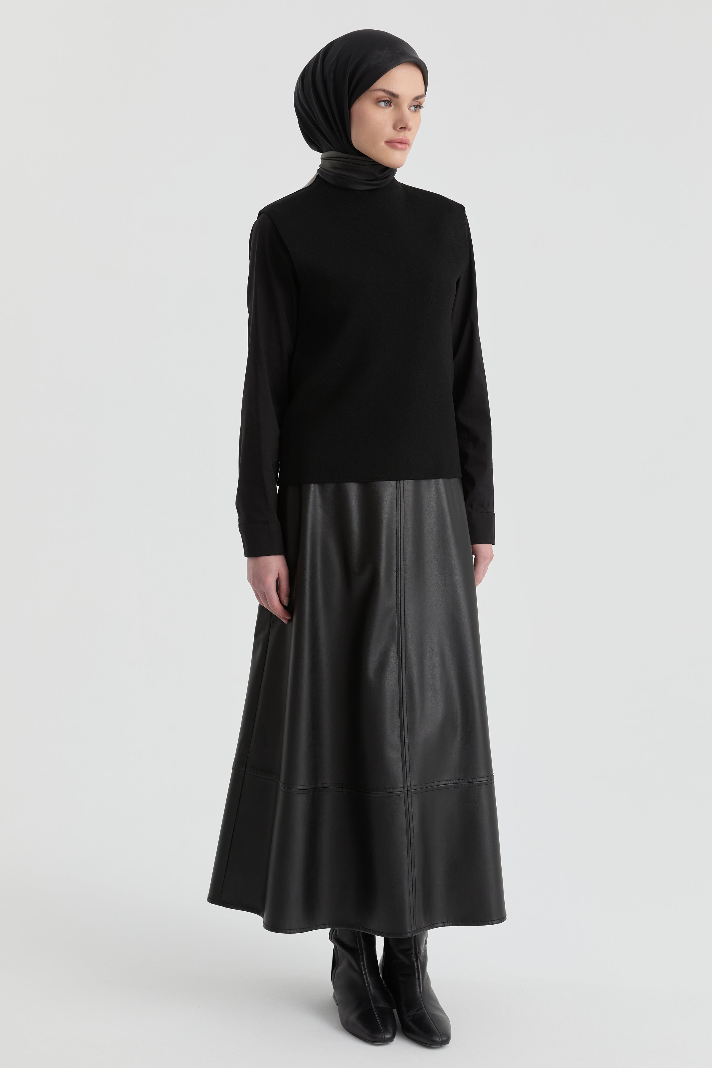 Triko Süveter - Siyah TUGBA