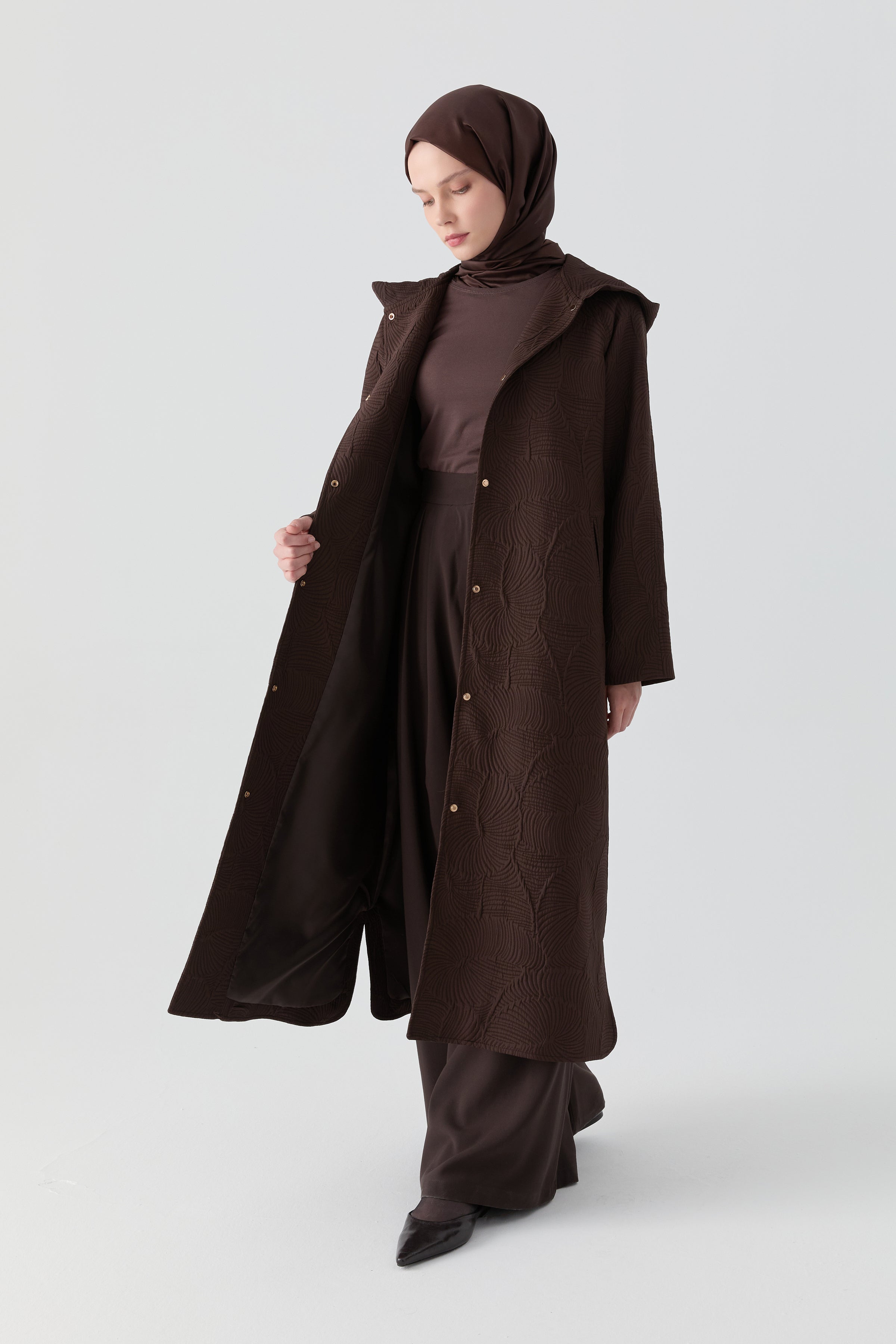 Quilted Coat with Snap Closure and Slit - Brown – TUĞBA