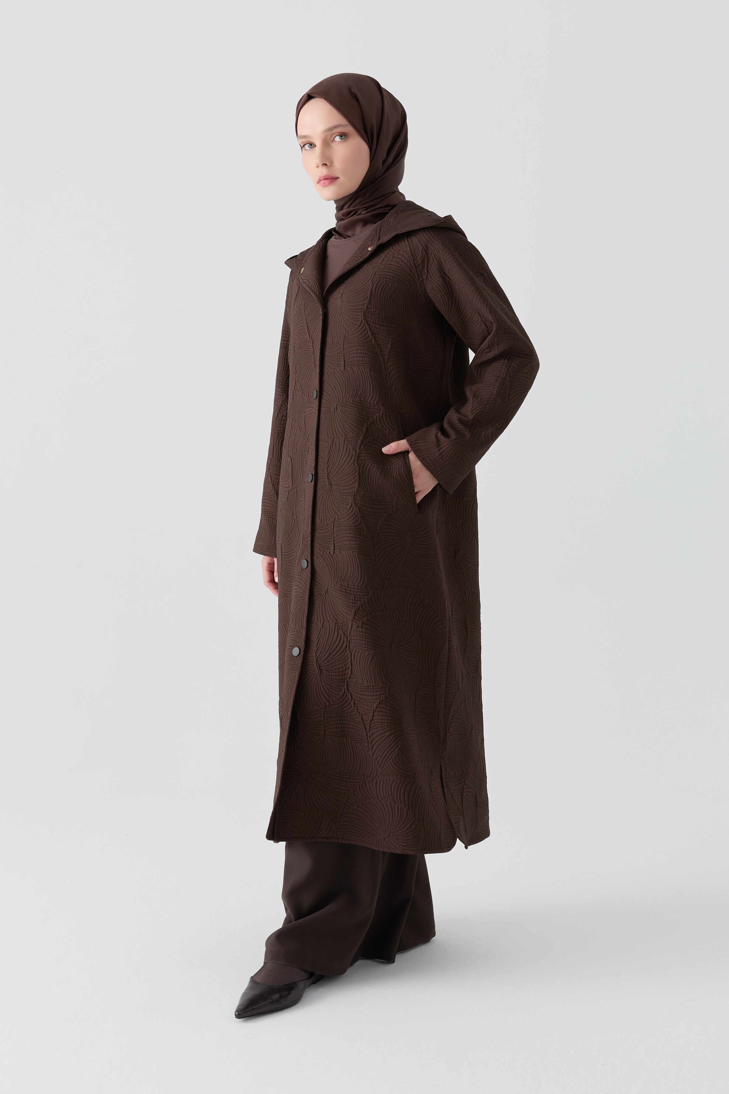 Quilted Coat with Snap Closure and Slit - Brown – TUĞBA