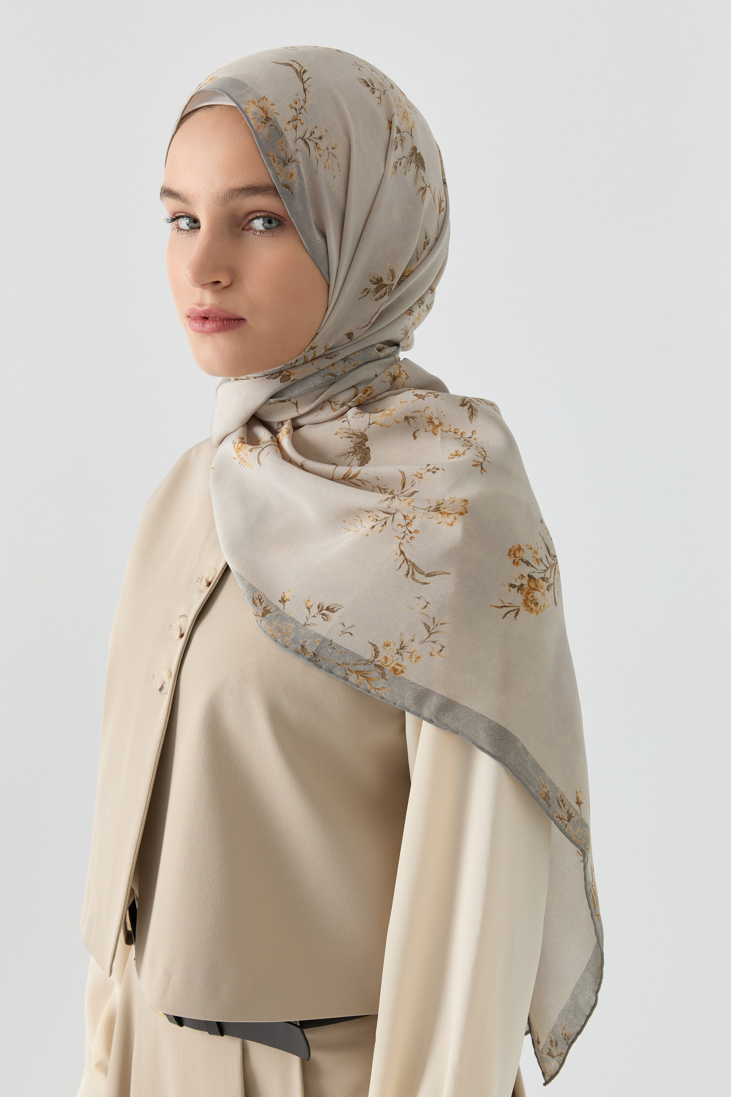 Güzide İpek Şal - Gri TUGBA