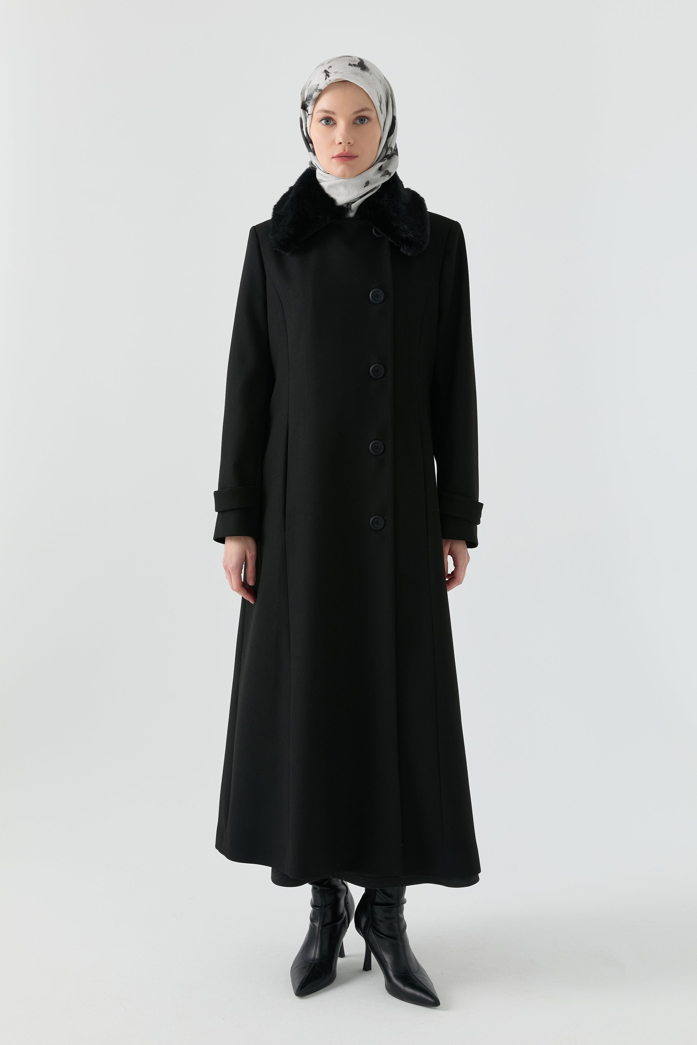 Büyük Beden Şömizye Kaşe Manto - Siyah TUGBA