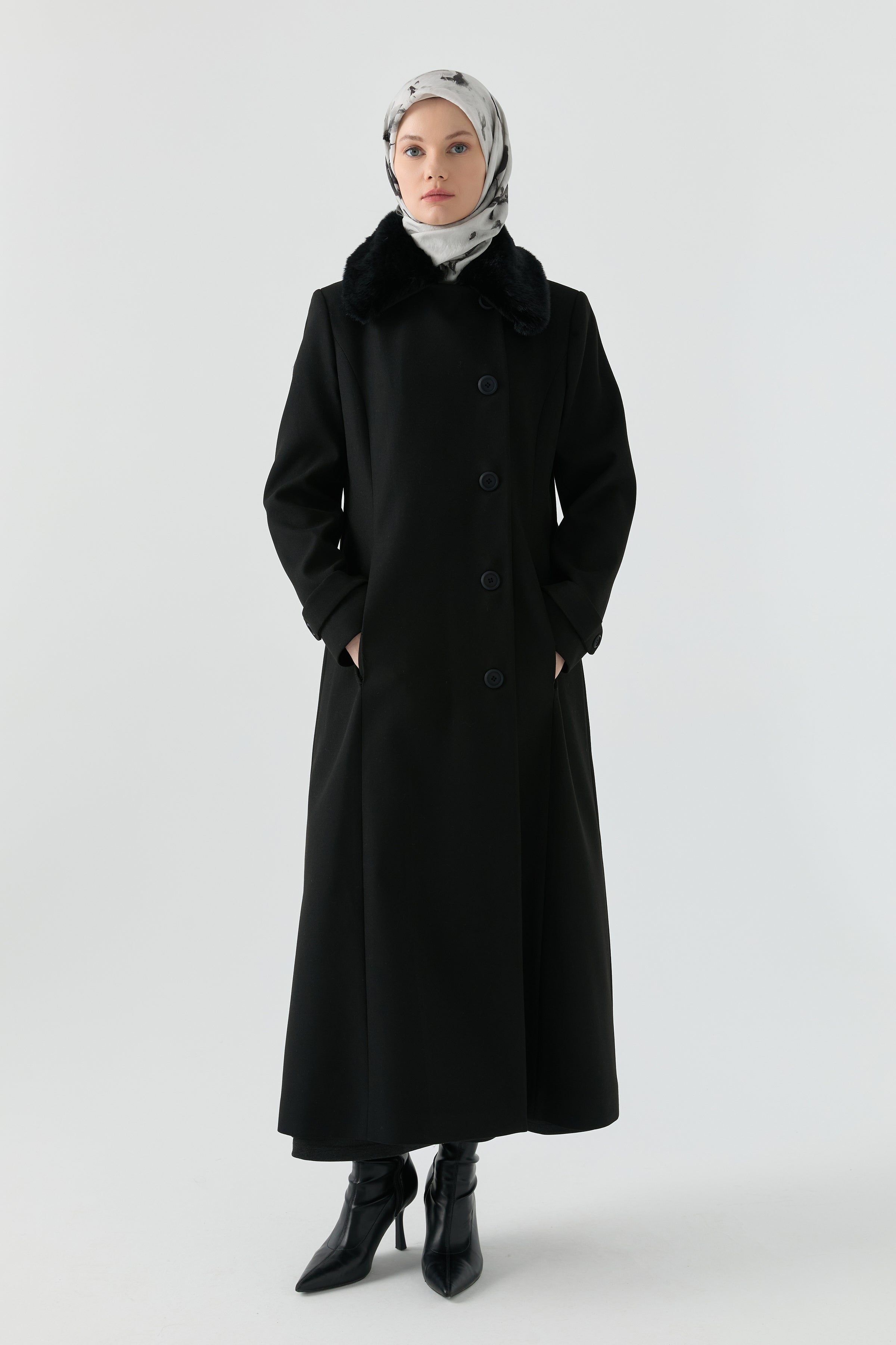 Büyük Beden Şömizye Kaşe Manto - Siyah TUGBA