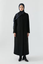 Gizli Pat Düğmeli Basic Manto - Siyah TUGBA