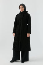 Cam Kırığı Desenli Kapitone Kaban - Siyah TUGBA