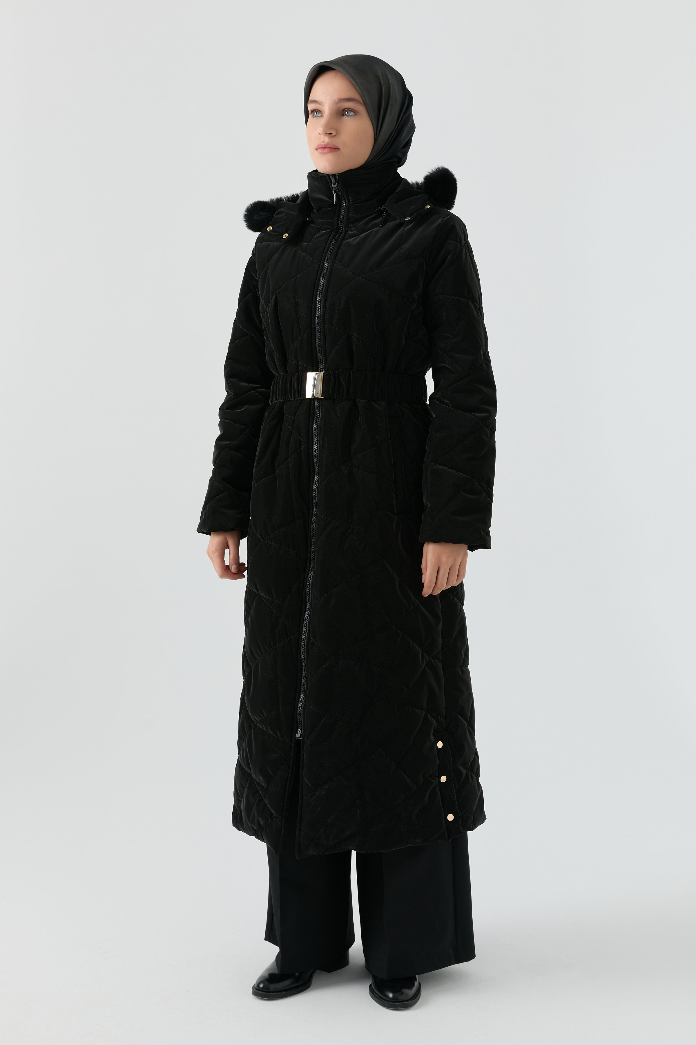 Cam Kırığı Desenli Kapitone Manto - Siyah TUGBA